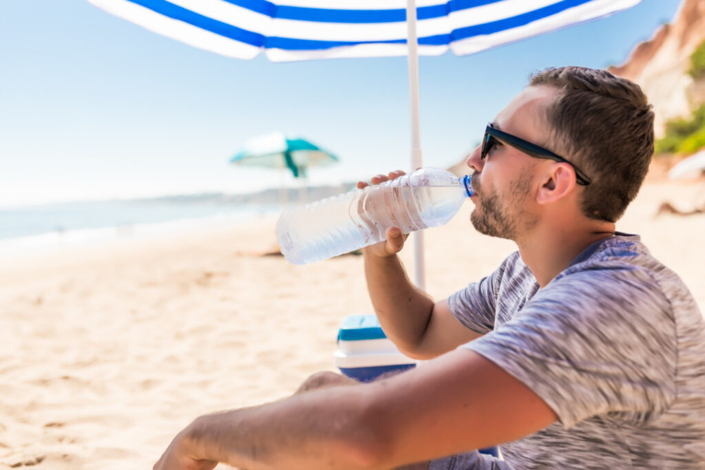 Hidratación inteligente: qué beber para cuidar tu salud este verano